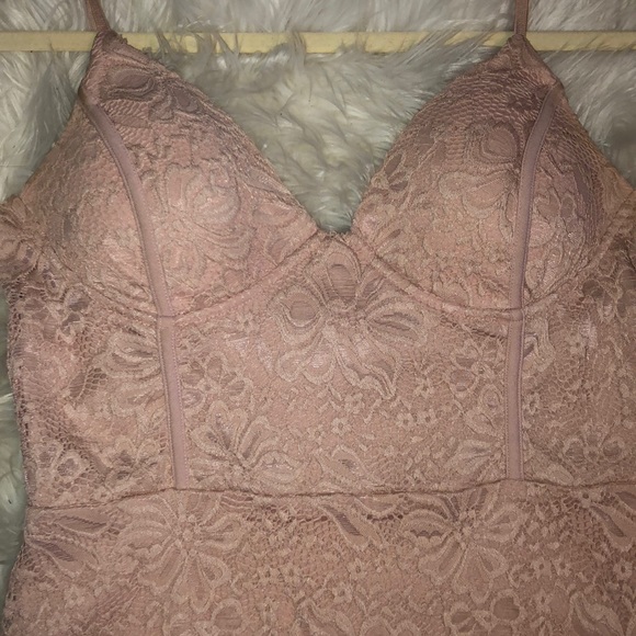 Lace Dress - Picture 2 of 4